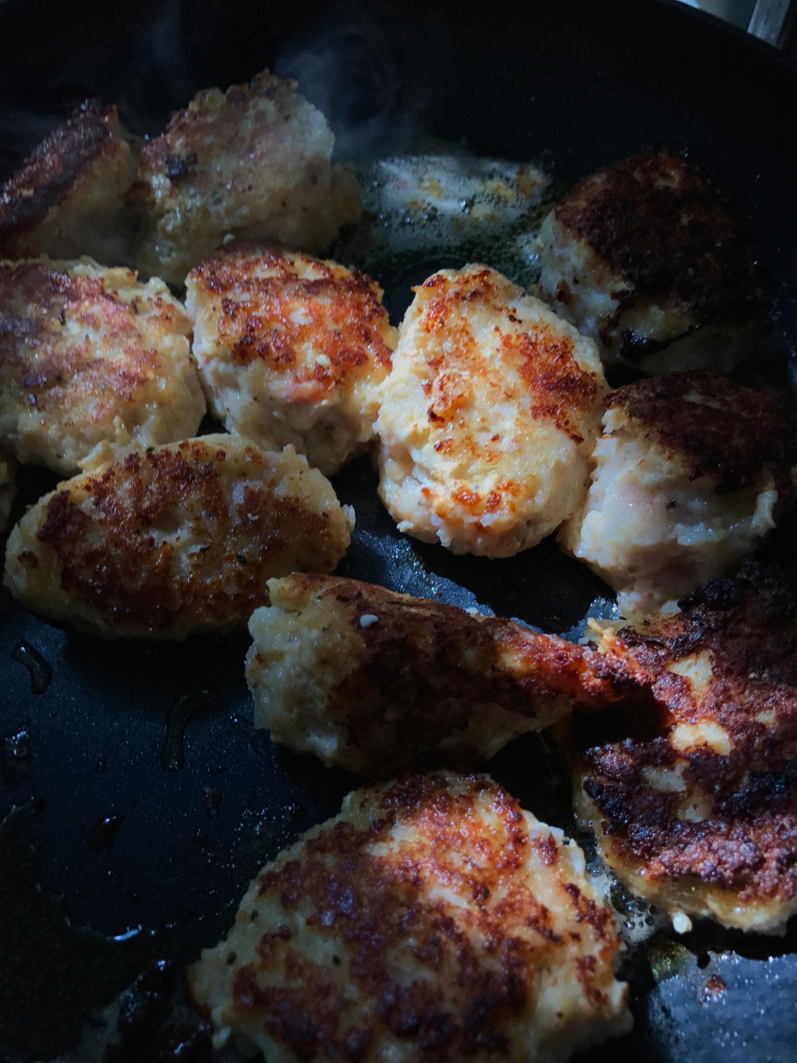 Fiskefrikadeller med hjemmelavet remoulade